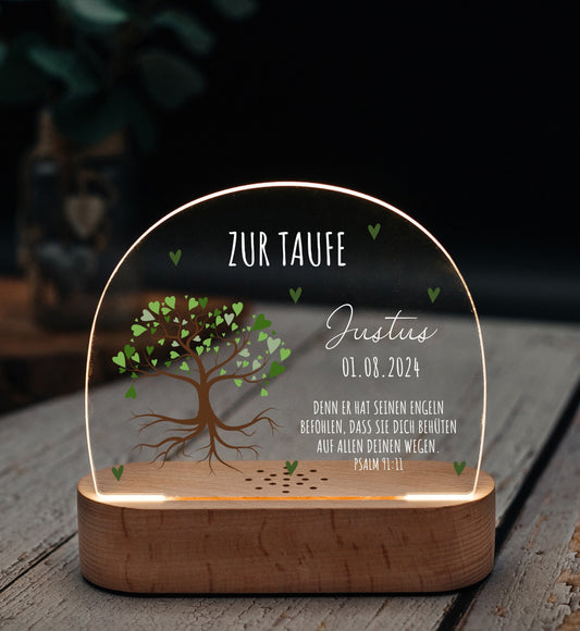 Personalisierbares Nachtlicht für Babys und Kinder mit süßen Kindermotiven. Hergestellt aus hochwertigem Acrylglas und Buchenholz. Perfekt als Nachtlampe, Nachttischlampe oder Stilllicht. Anpassbare Basisoptionen für Akku- oder Kabelbetrieb.